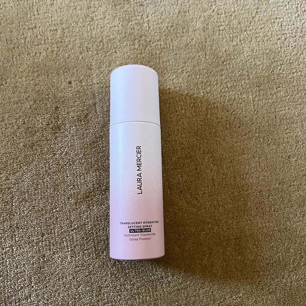 Laura Mercier Translucent Hydrating Setting Spray Ultra Blur - Picture 2 of 4